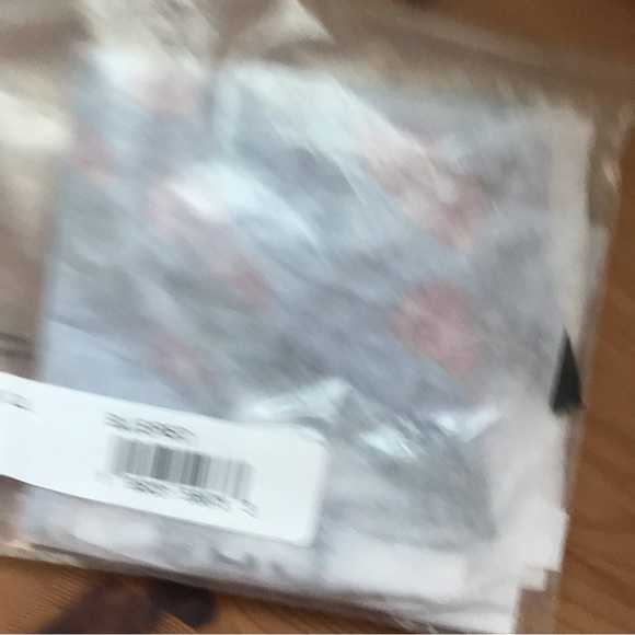 🍒 Coach Cherry Swirl Print Silk Blue/Red - Picture 9 of 9